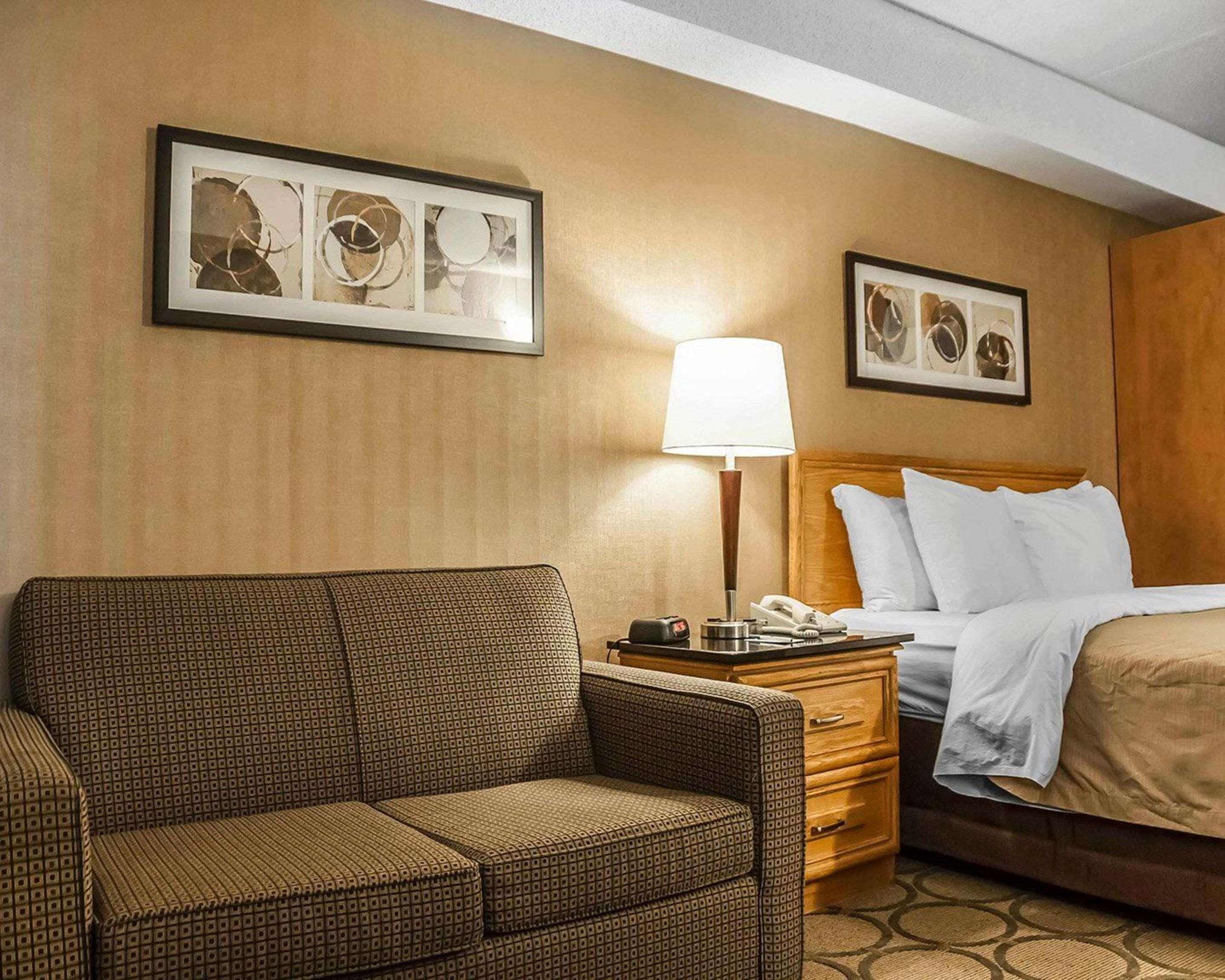 Comfort Inn Laval Eksteriør bilde